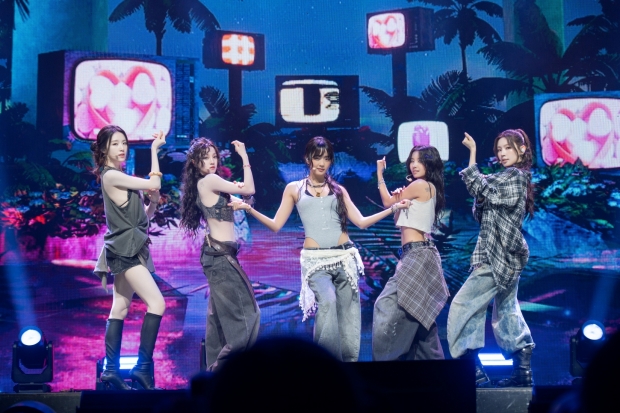 i-dle (아이들) 미니 9집 We made 타이틀곡 Gimme Dat Love 무대 이미지