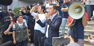 벼랑 끝 U턴!